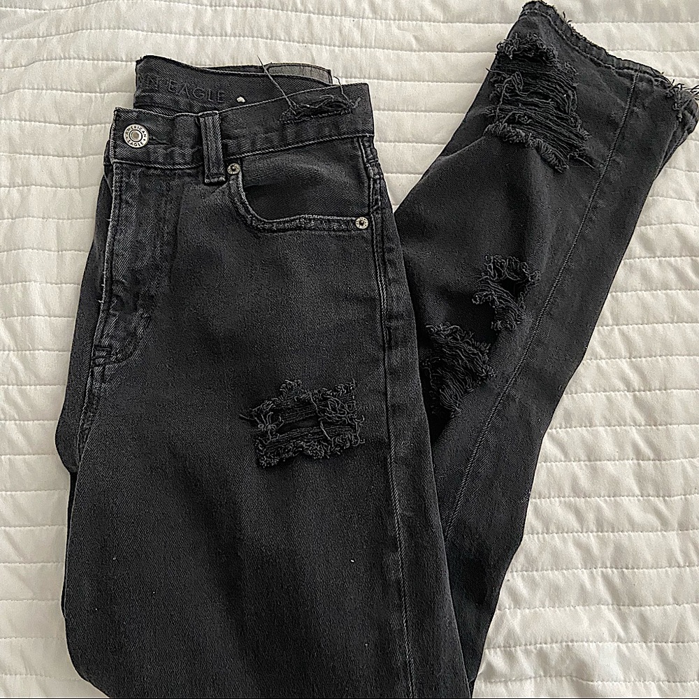 American eagle mom jeans